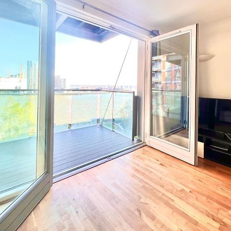 Fairmont Avenue E14 9Pq Apartment Londra Exterior foto
